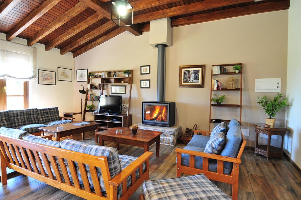 Casas Rurales El Llugaron Miravalles Dış mekan fotoğraf