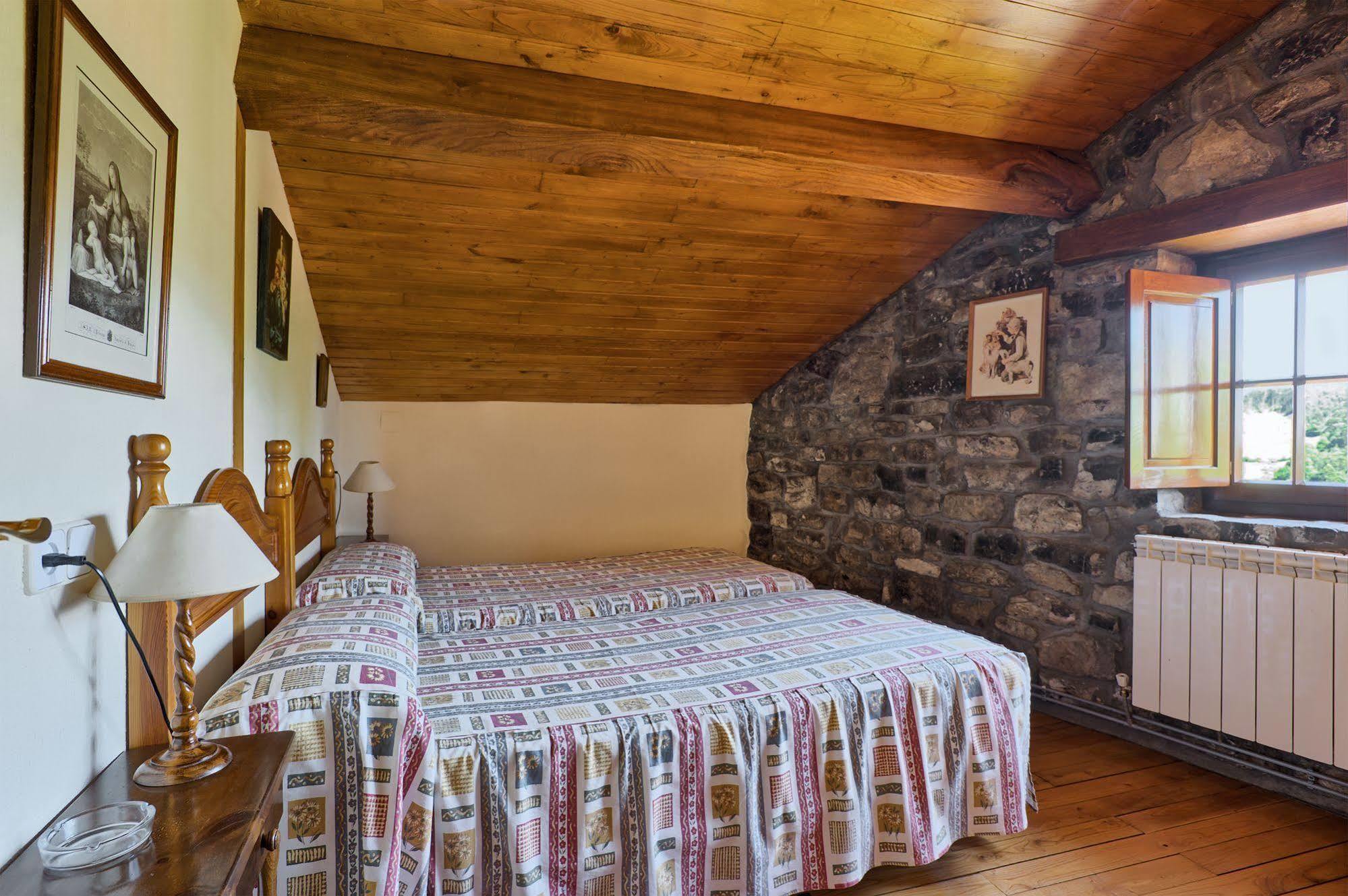 Casas Rurales El Llugaron Miravalles Dış mekan fotoğraf