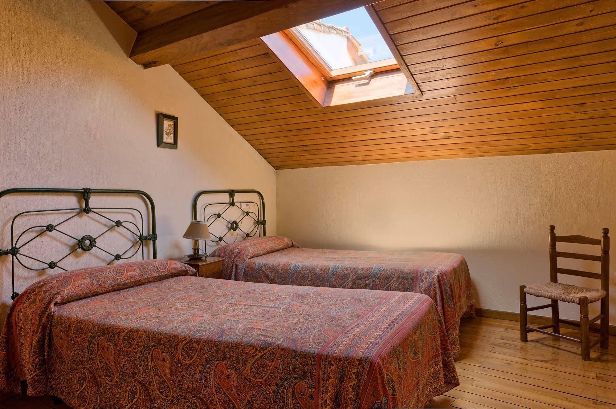 Casas Rurales El Llugaron Miravalles Dış mekan fotoğraf