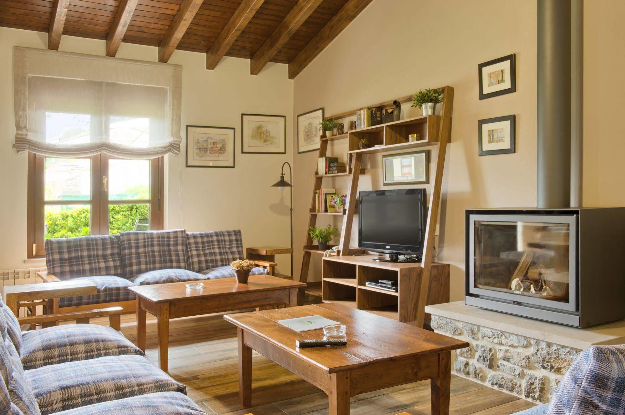 Casas Rurales El Llugaron Miravalles Dış mekan fotoğraf